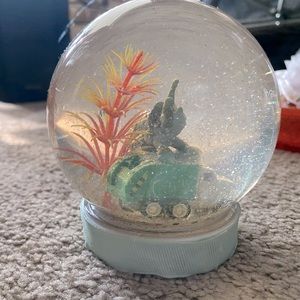 Snow globes